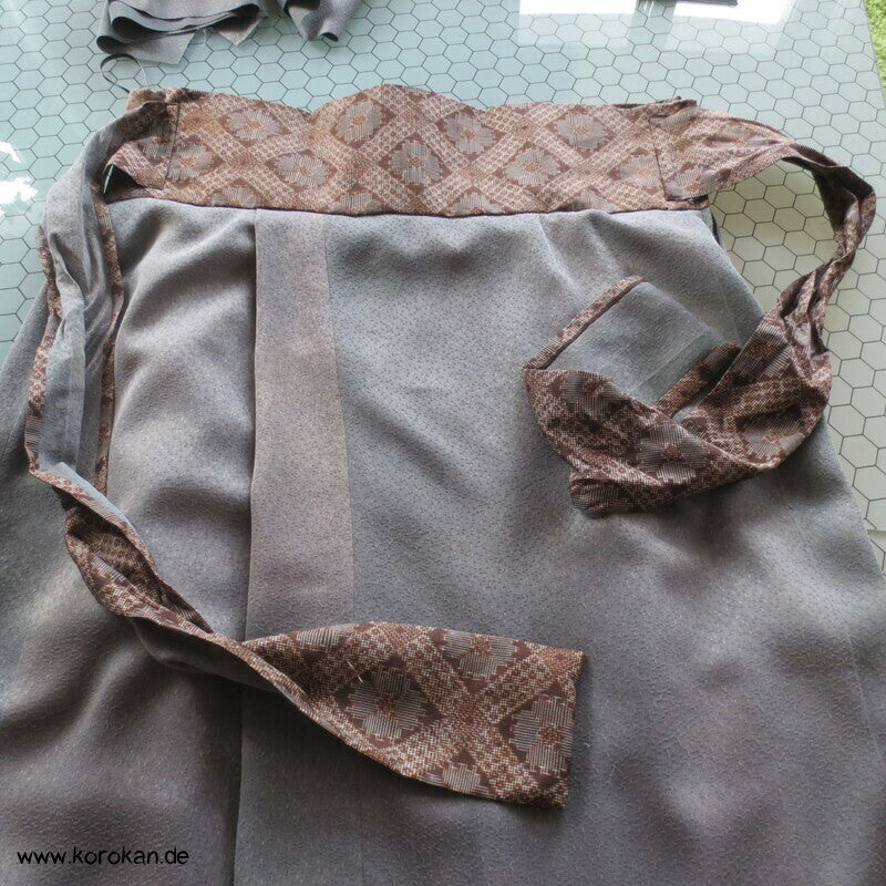 Upcycling Kimono Rock mit angesetztem Oshima Tsumugi Obi Bund, Gr. L