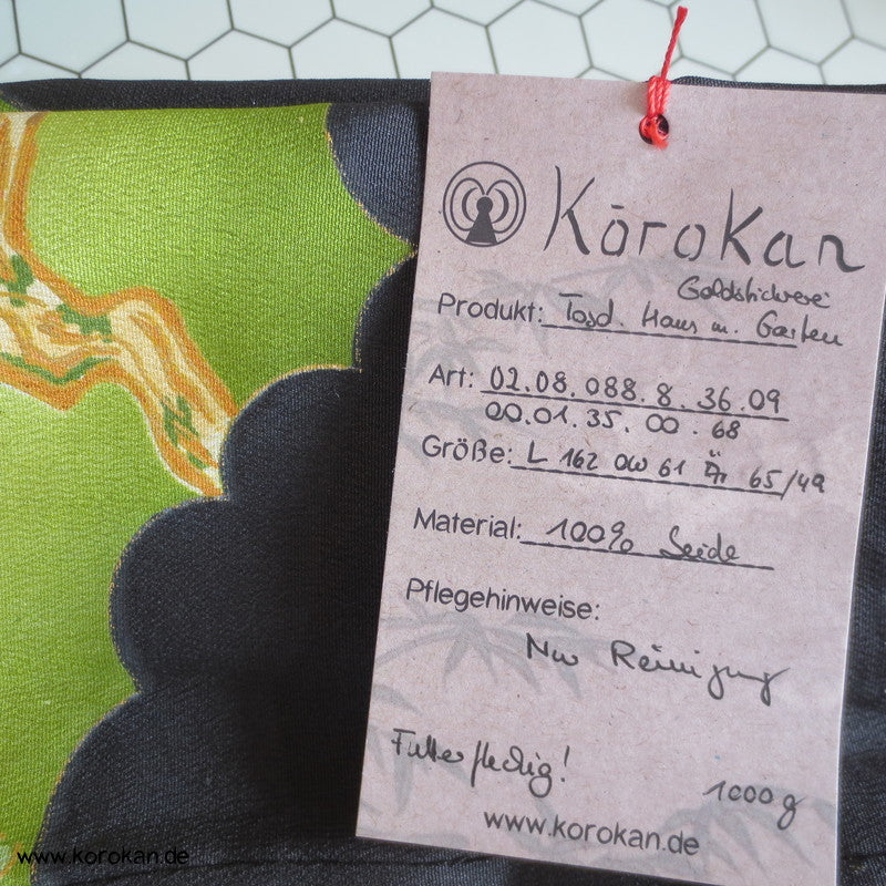 Haus und Garten mit Goldstickerei Tomesode Seiden Kimono