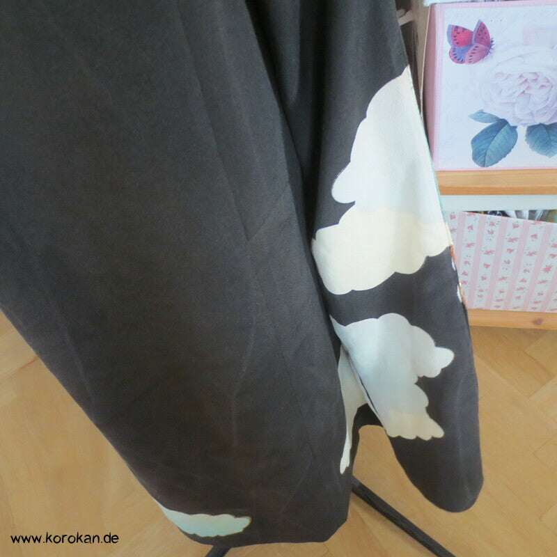 Upcycling Tomesode Kimono Rock mit angesetztem Brokat Obi Bund, Gr. M