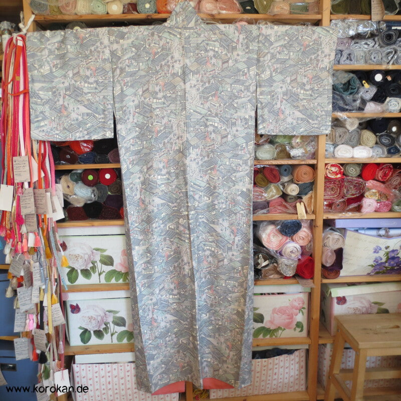 Wimmelbild einer japanisches Stadt Komon Seidencrepesatin Kimono