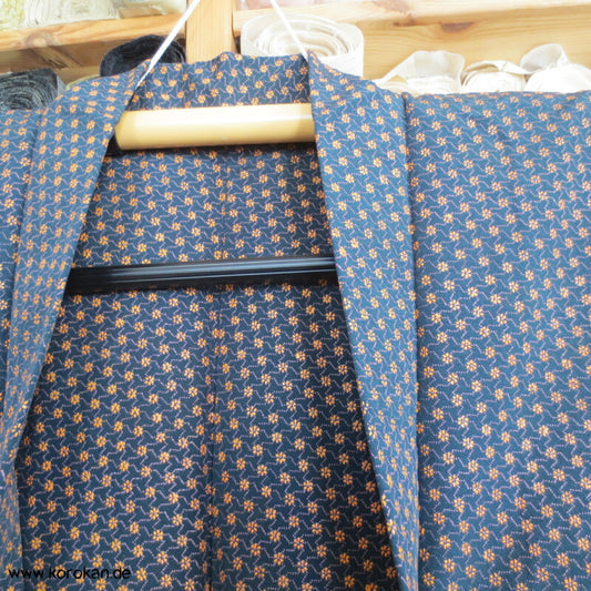 Lacktupfenblüten Triskelen Seidencrepe Haori - Kimono Jacke, mit Himo
