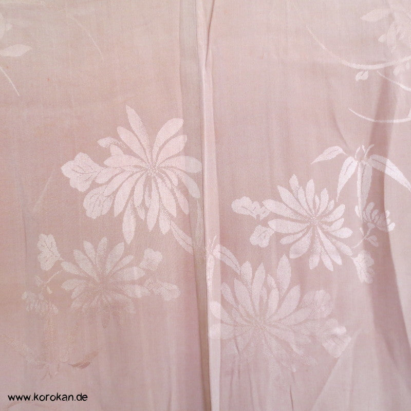 Antiker Blumen IroTomesode Kimono, hellbraunrosa