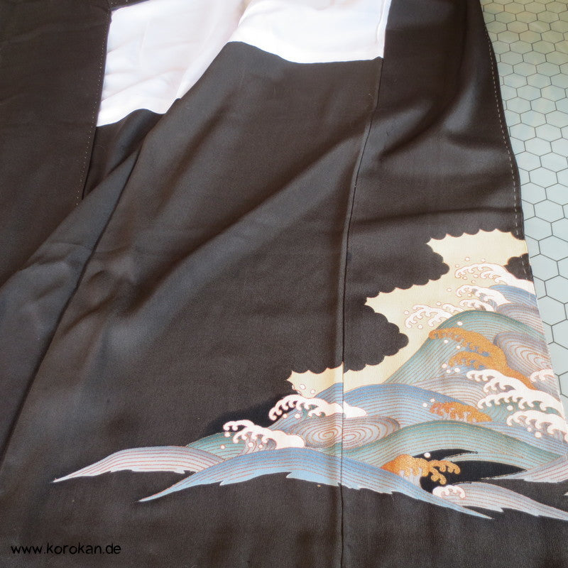 Tsunami Goldstickerei Tomesode Seiden Kimono