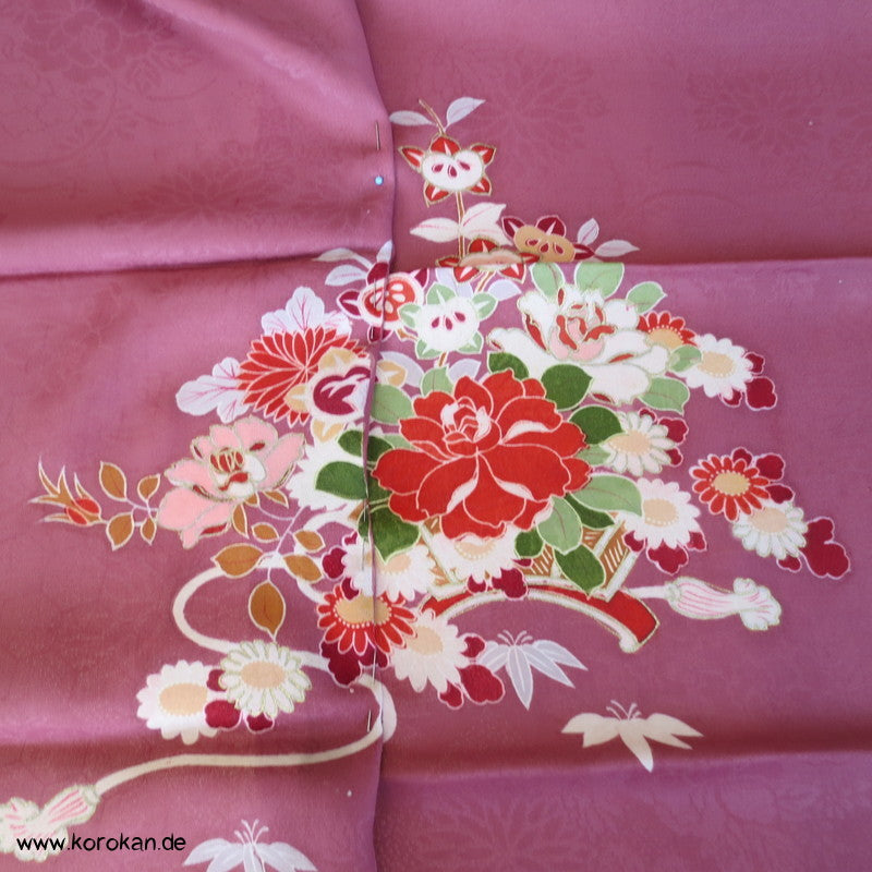 Kapuzen Hauskleid aus Homongi Kimono, Blüten auf azaleerosa