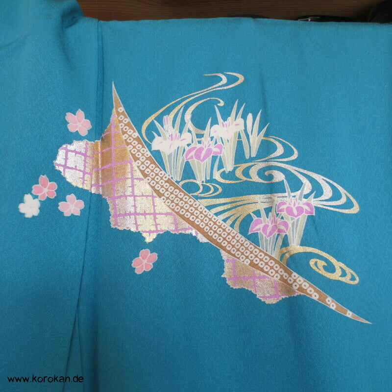 Tsukesage Kimono Seide Emaki Bildrollen auf Türkis