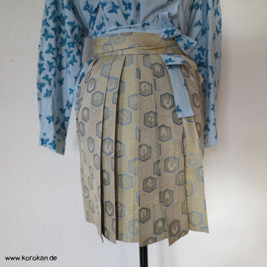 hellblau - goldene Brokat Hakama - für kleine Jungen