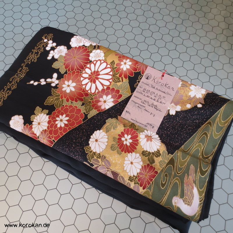 Mandarinenten und Chrysanthemen Tomesode Seiden Kimono