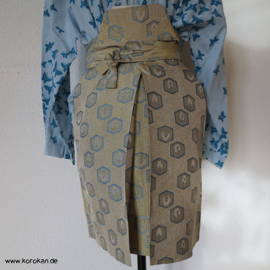 hellblau - goldene Brokat Hakama - für kleine Jungen