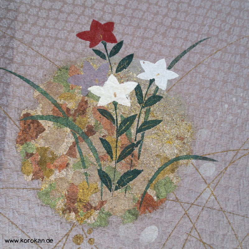 Bokashi, feine Blüten gold, bestickt, Furisode Karieba