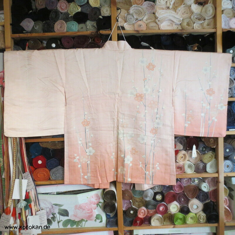 Sakura Blüten auf sakura rosa Seidendamast Haori Kimono Jacke