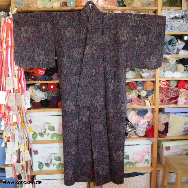 dunkles Ahornblatt Hitoe Mawata Tsumugi Kimono