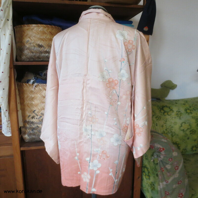 Sakura Blüten auf sakura rosa Seidendamast Haori Kimono Jacke