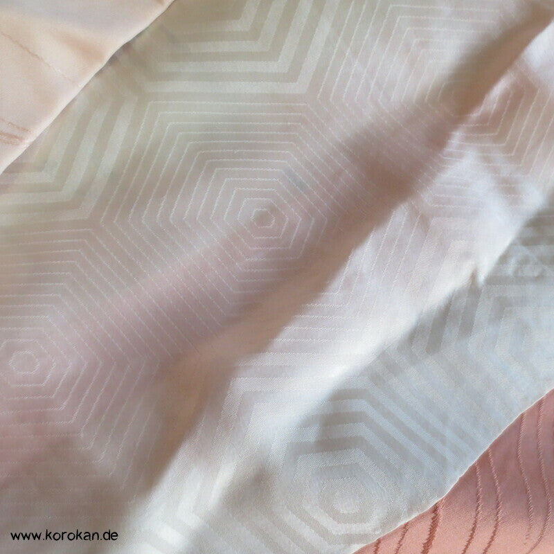Sakura Blüten auf sakura rosa Seidendamast Haori Kimono Jacke