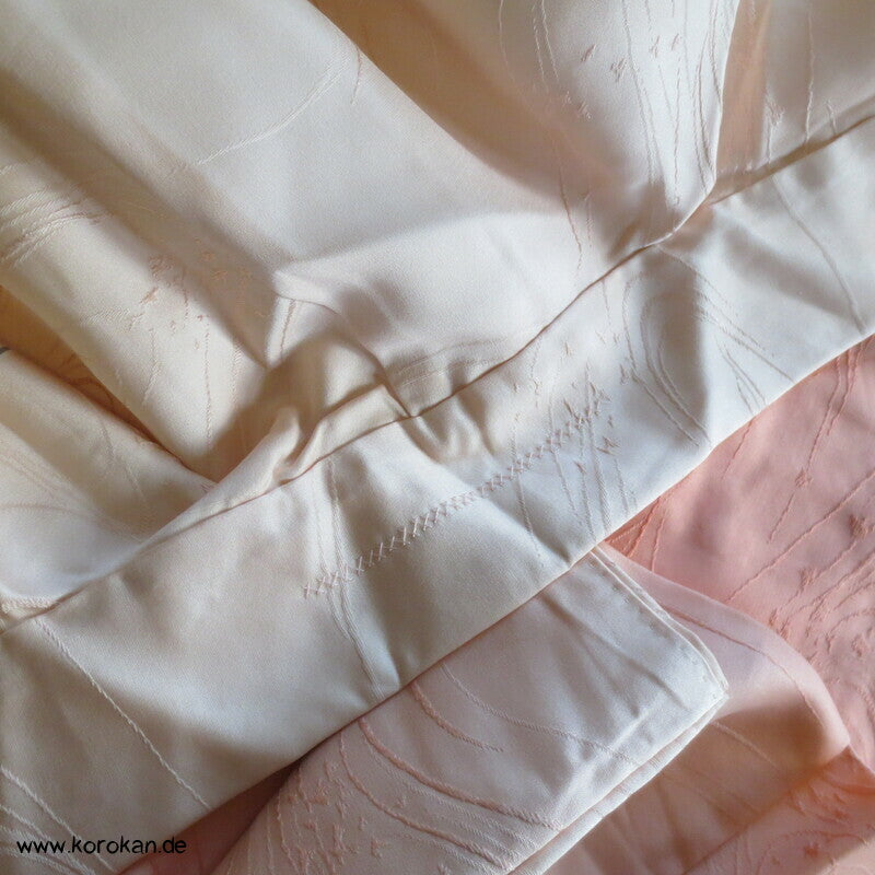 Sakura Blüten auf sakura rosa Seidendamast Haori Kimono Jacke