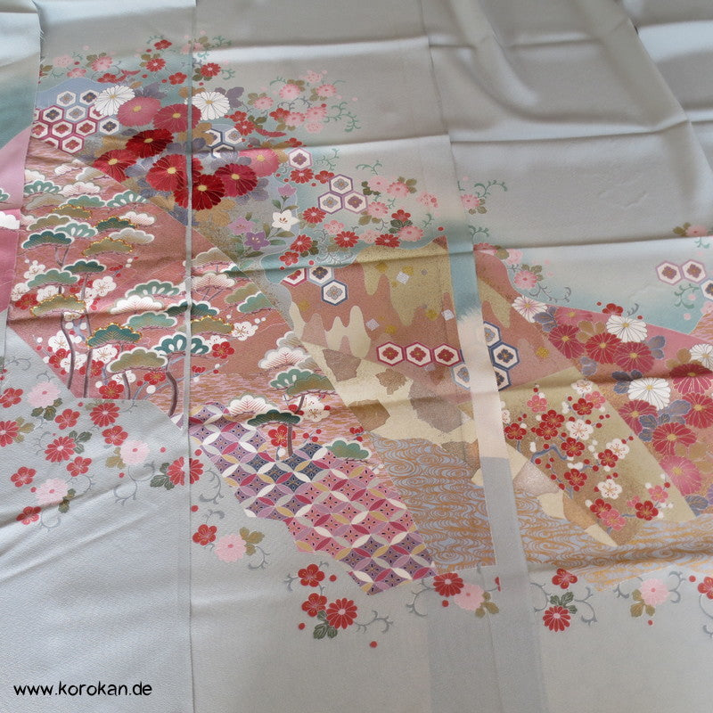 Blütenwirbel Araihari Furisode bahnenübergreifend