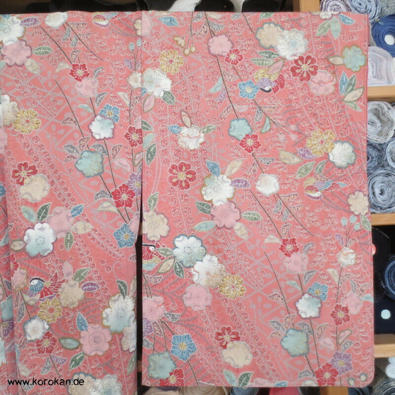 Tsujigahana Blumen und Mandarinenten Seidencrepe Komon Kimono
