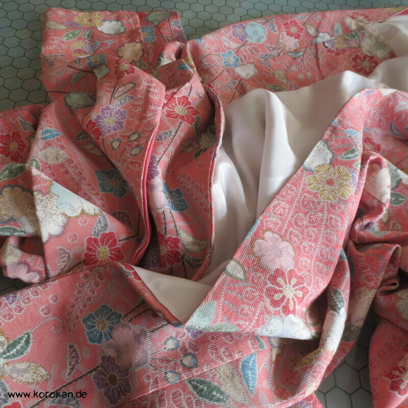 Tsujigahana Blumen und Mandarinenten Seidencrepe Komon Kimono