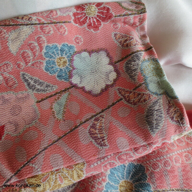 Tsujigahana Blumen und Mandarinenten Seidencrepe Komon Kimono