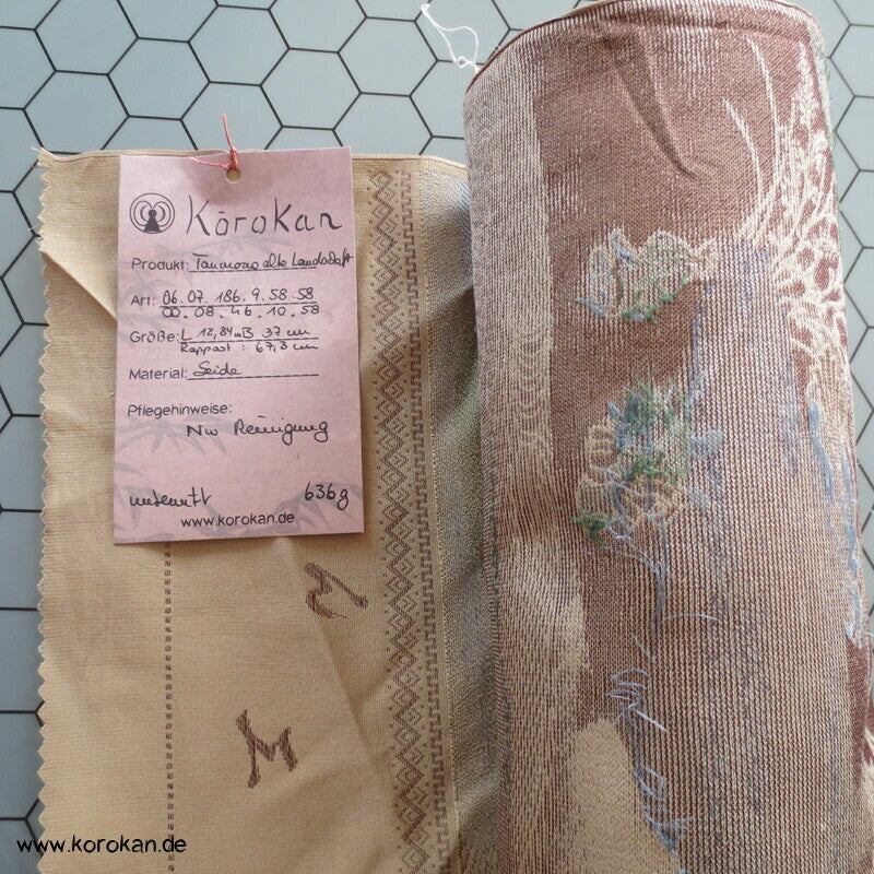 Szene aus alter Zeit Kimono Seidenjacquard