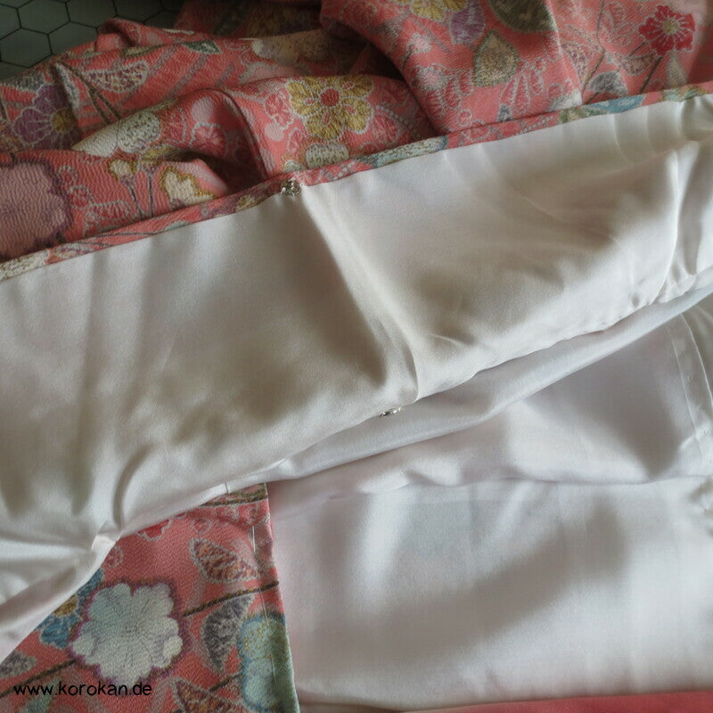 Tsujigahana Blumen und Mandarinenten Seidencrepe Komon Kimono