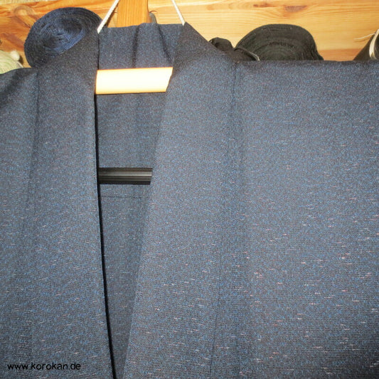 frisch gereinigter leichter Hitoe Woll Kimono