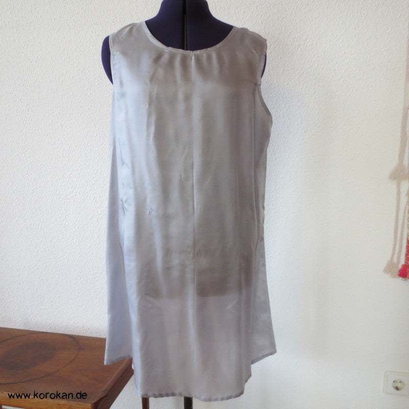 Baumwollspitzenjersey Kleid, farblich abgesetzt