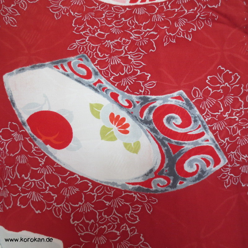 Fächer auf rotem Grund Seidentaft Komon Kimono