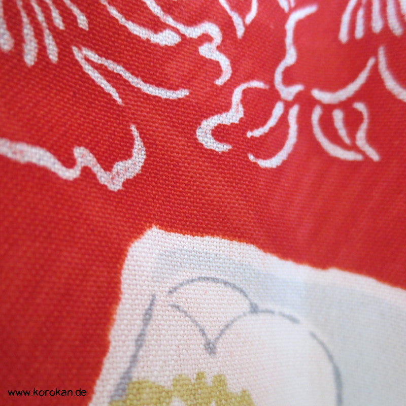 Fächer auf rotem Grund Seidentaft Komon Kimono