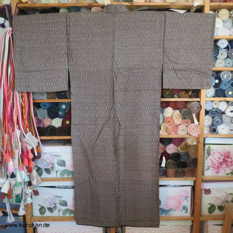 Oshima Tsumugi Seiden Kasuri Kimono Pfeile, antik