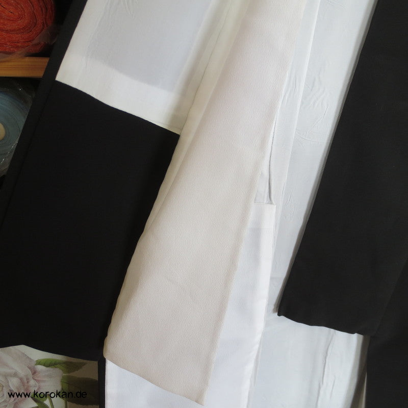 Kraniche gestickt in Gold und Silber Tomesode Kimono