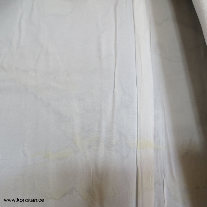 Kraniche gestickt in Gold und Silber Tomesode Kimono