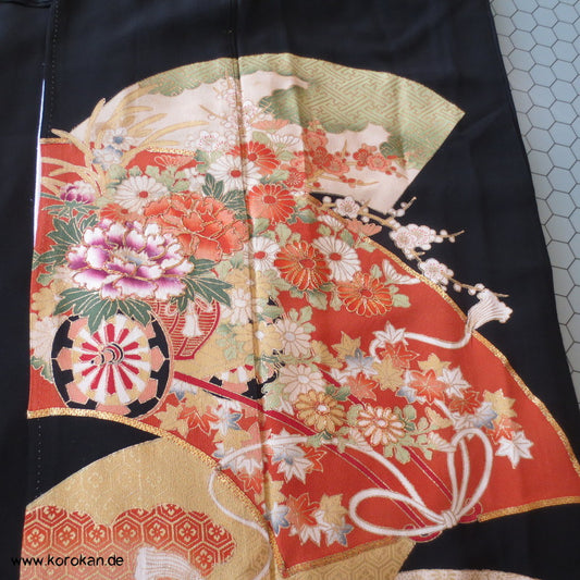 Blumen, Fächern, Goldstickerei Tomesode Seiden Kimono