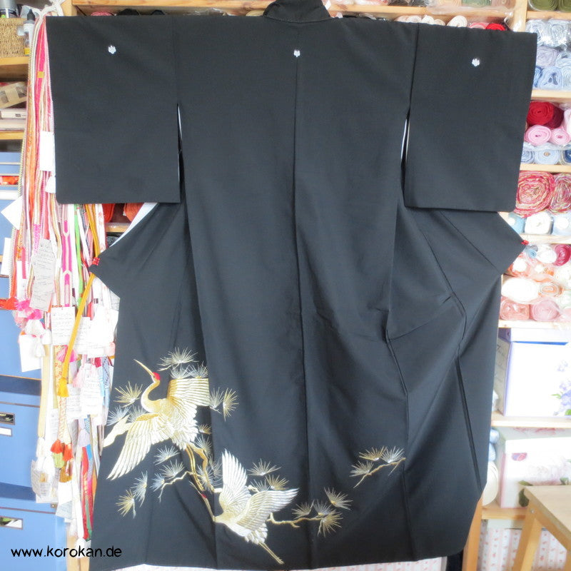 Kraniche gestickt in Gold und Silber Tomesode Kimono