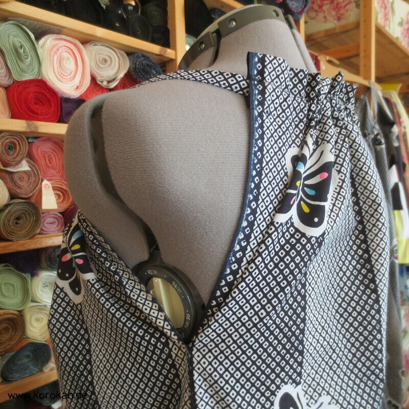 Hochsommer / Strand Kleid aus Yukata Kimono Baumwolle, Schmetterlinge, Gr. S