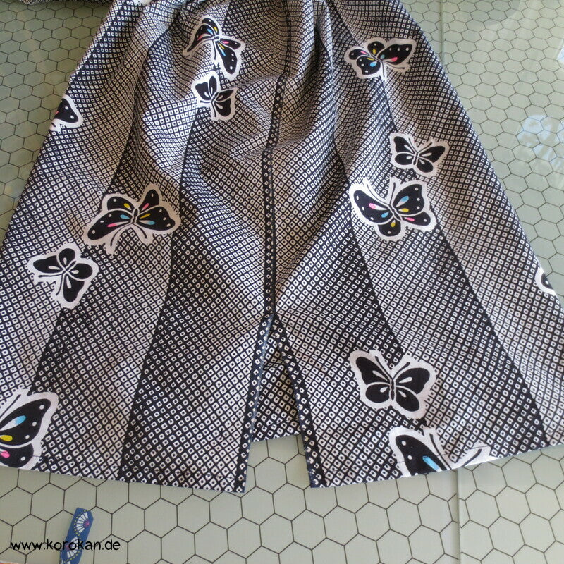Hochsommer / Strand Kleid aus Yukata Kimono Baumwolle, Schmetterlinge, Gr. S