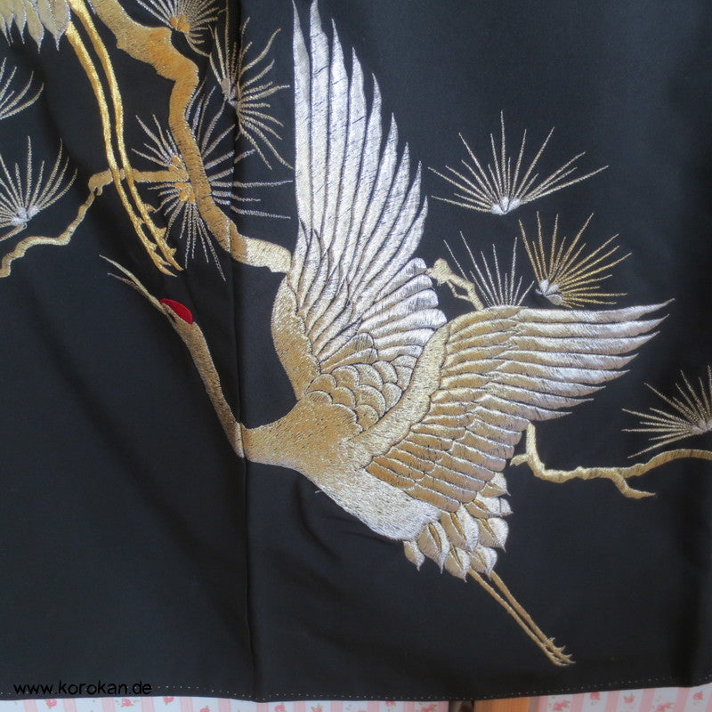 Kraniche gestickt in Gold und Silber Tomesode Kimono