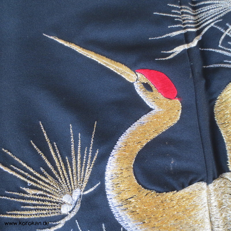 Kraniche gestickt in Gold und Silber Tomesode Kimono
