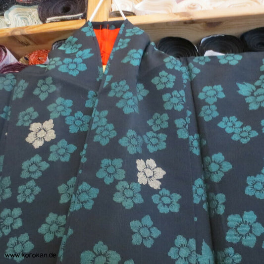 türkise Blüten auf schwarz Komon Kimono, Organza Jacquard