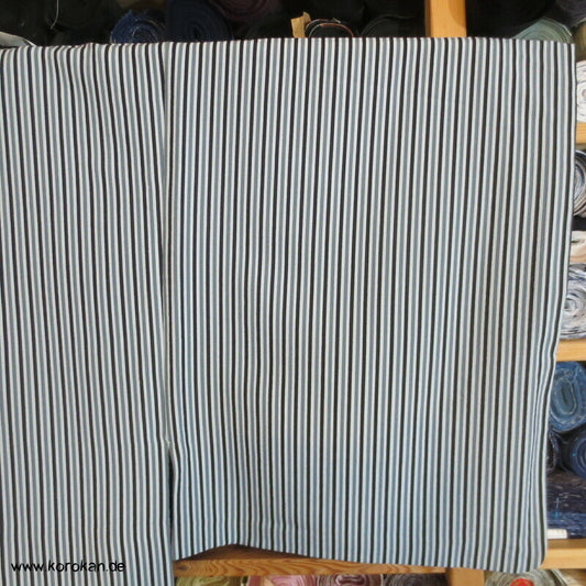 grau schwarz weiß gestreifter Alltags Kimono