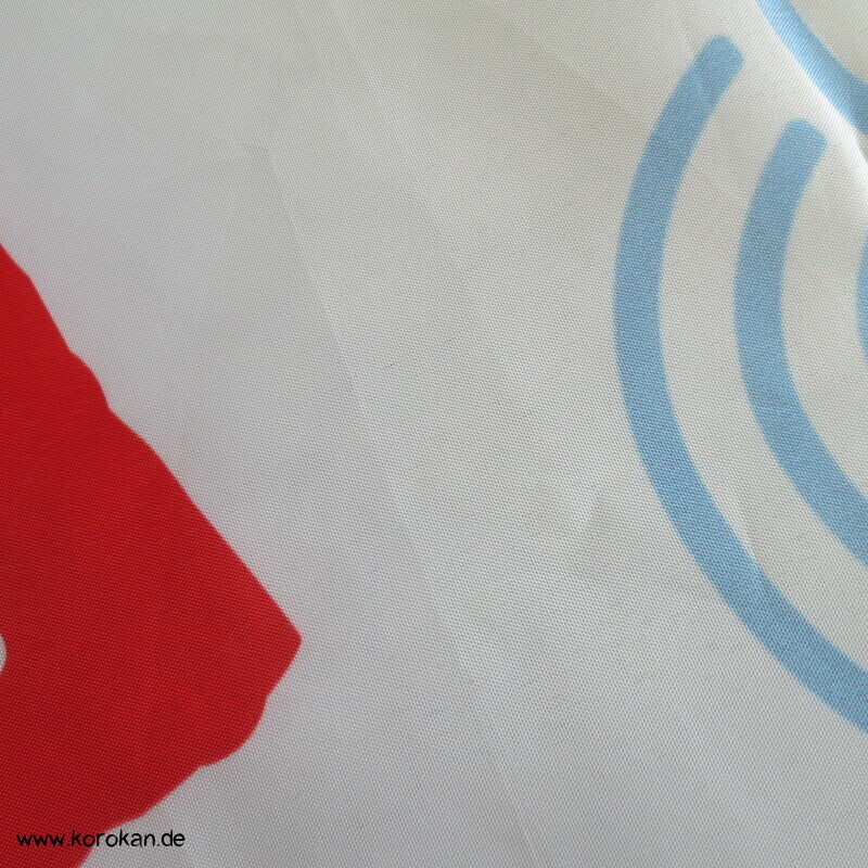 Werbefahne Sashimi Nami, Kanji und Wellen