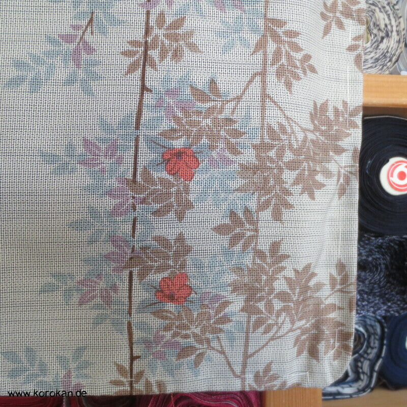 gedruckte Zweige Oshima Tsumugi Seiden Kimono