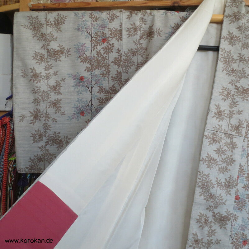 gedruckte Zweige Oshima Tsumugi Seiden Kimono