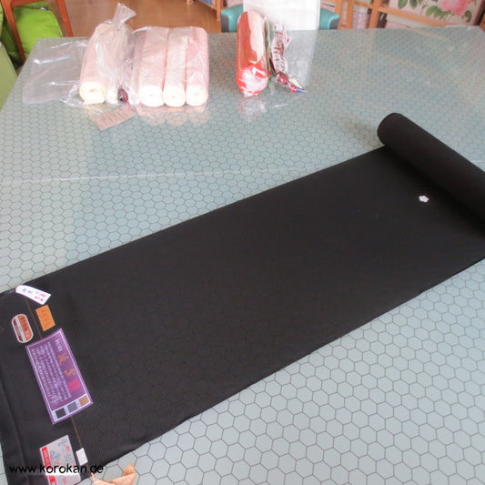 schwarzer Rho Seidenstoff mit 5 Mon