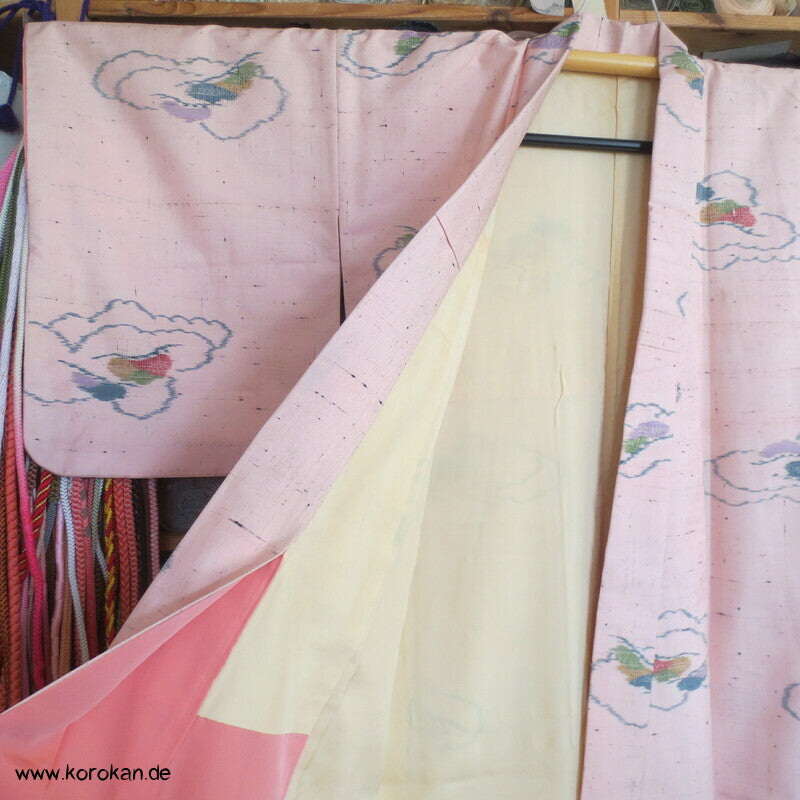 Tsumugi Seide Kasuri Wolken in sakura rosa