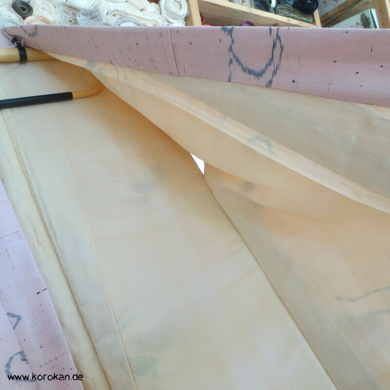 Tsumugi Seide Kasuri Wolken in sakura rosa