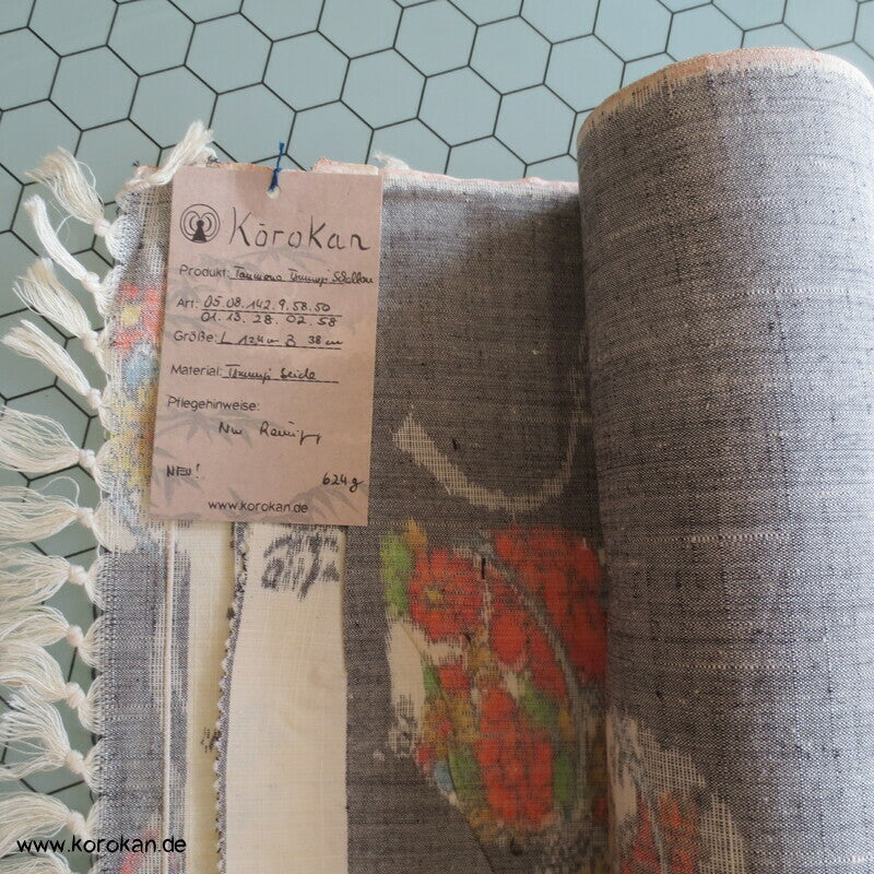 Schellen, Blüten Kasuri Tsumugi Kimono Seide