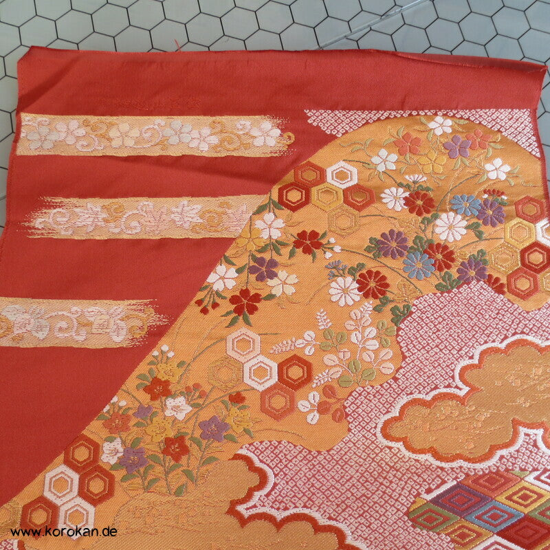 Wolken Blüten etc... Seidenbrokat Panel