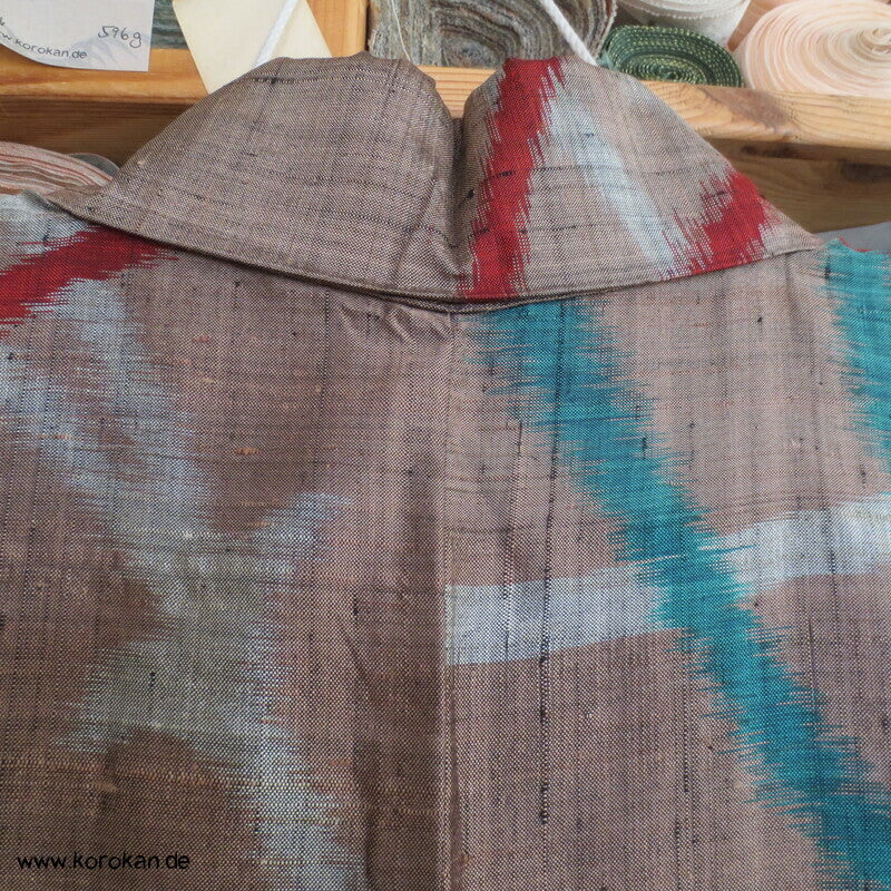 Meisen Komon Kimono mit riesigen Kiefernnadeln, antik
