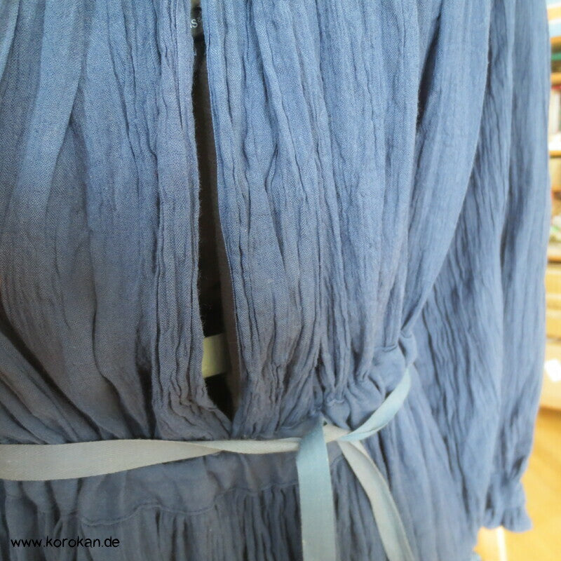 Mittelalter Zero Waste Unterkleid indigo Hanfkrepp