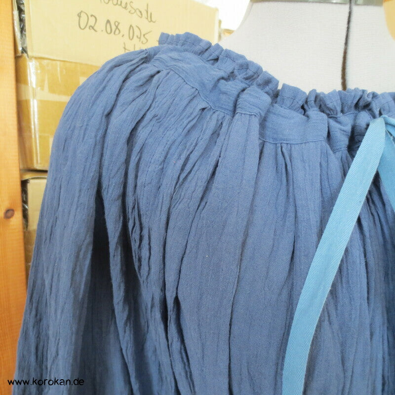 Mittelalter Zero Waste Unterkleid indigo Hanfkrepp